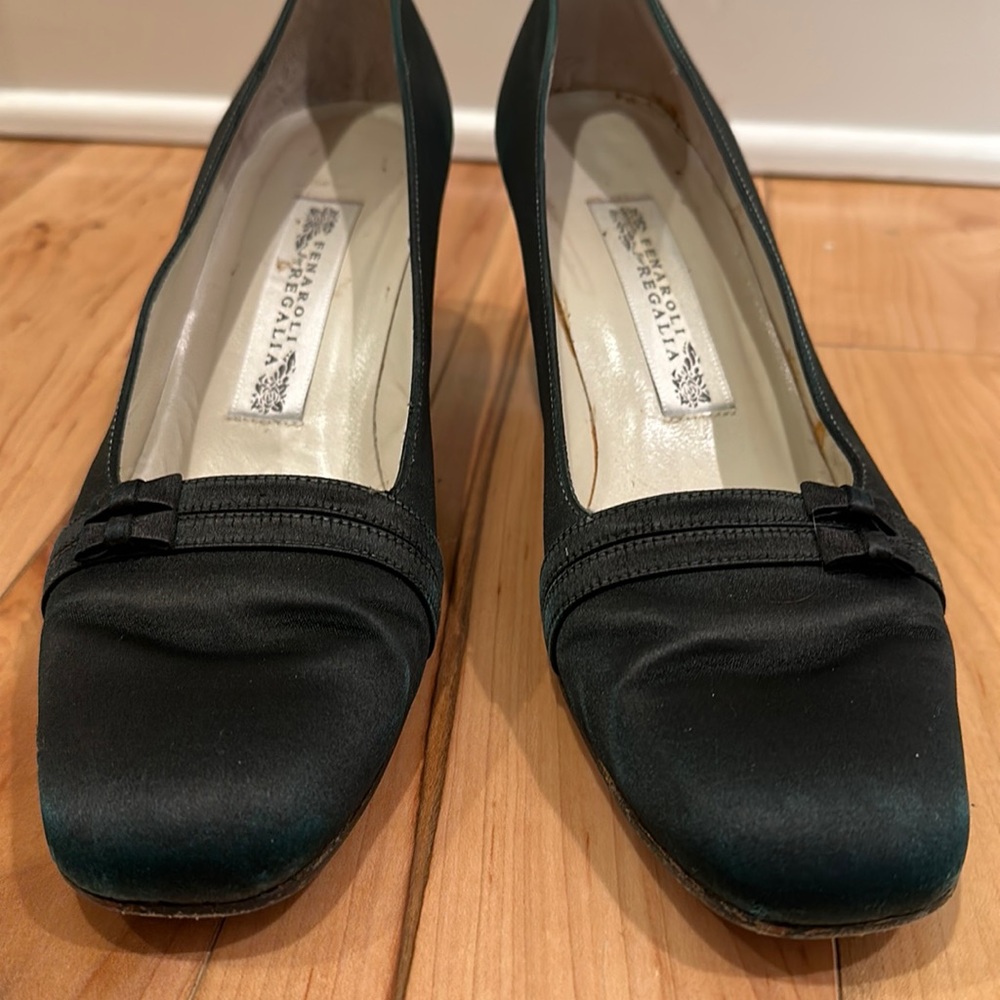 Fenaroli for Regalia Louisa shoe with side bows